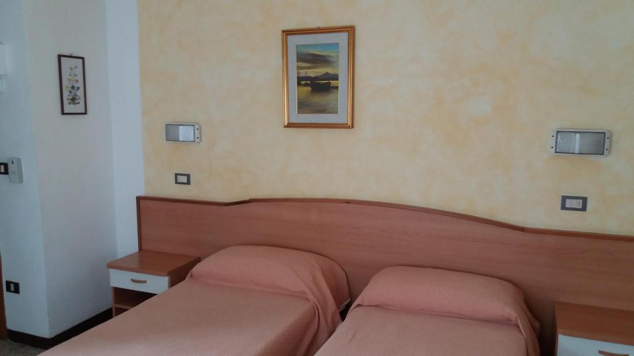 Albergo Moretti Σενιγκάλια Εξωτερικό φωτογραφία